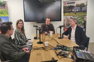 0526 Succesvolle postcastserie Ginder de podcast! krijgt vervolg