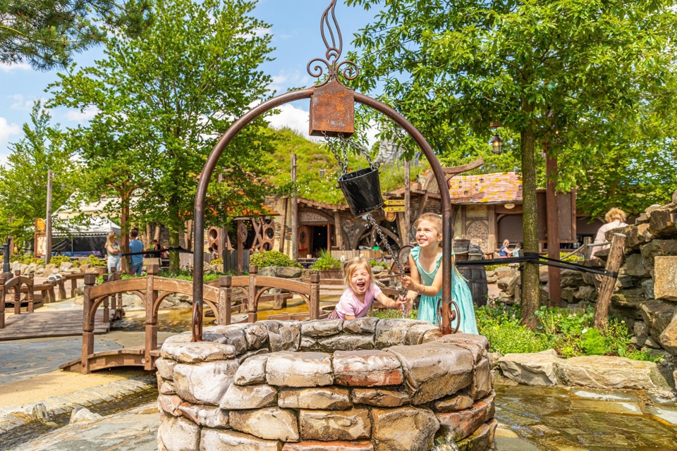 Toverland Sparkys Splash Dock